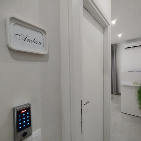 Agatha Modern Elegant Rooms Sant'Agata di Militello Bagian luar foto