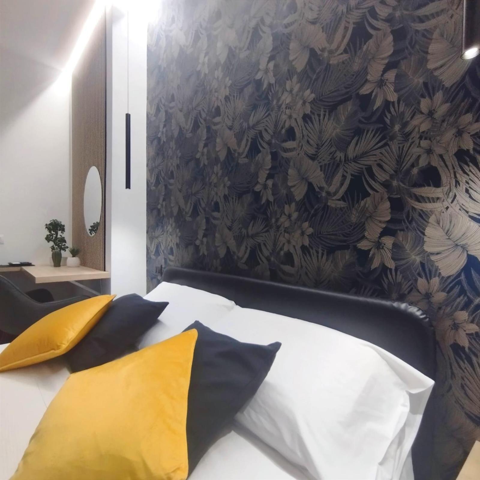 Agatha Modern Elegant Rooms Sant'Agata di Militello Bagian luar foto