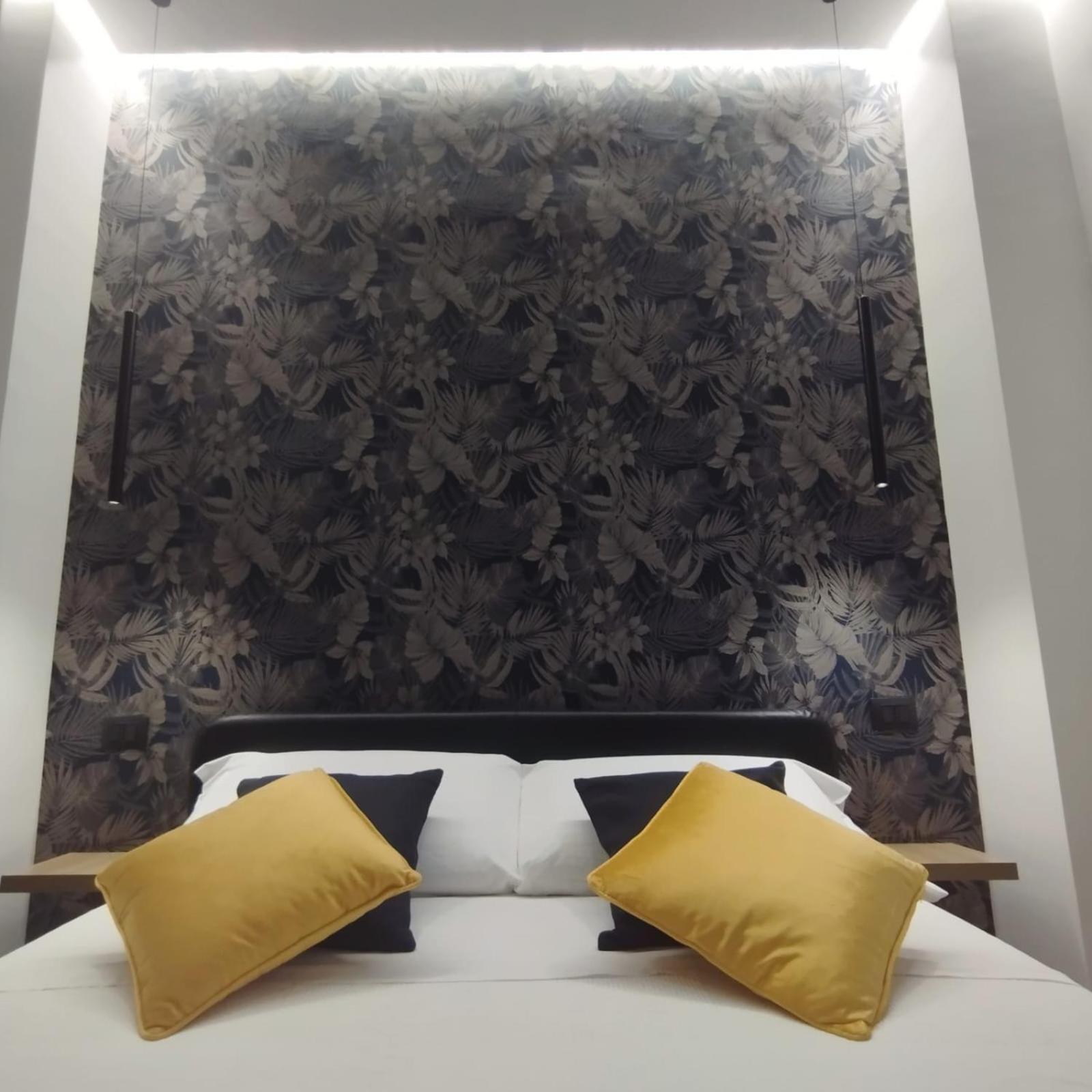 Agatha Modern Elegant Rooms Sant'Agata di Militello Bagian luar foto